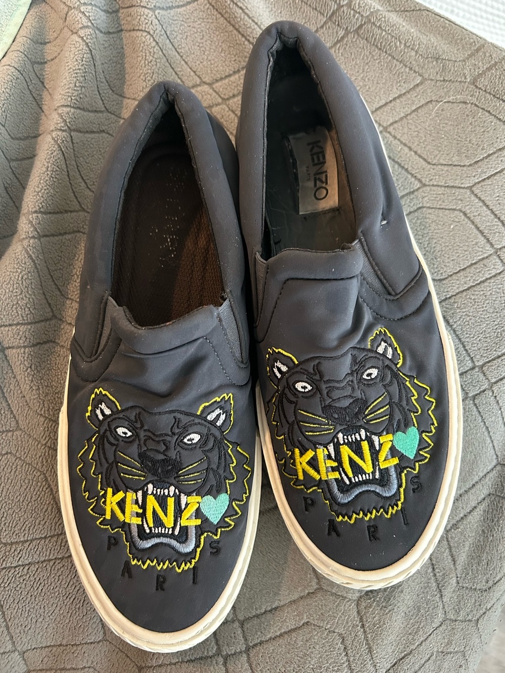 Kenzo Black Slip-On Sneakers  Tiger Embroidery Woman 10 read descripti